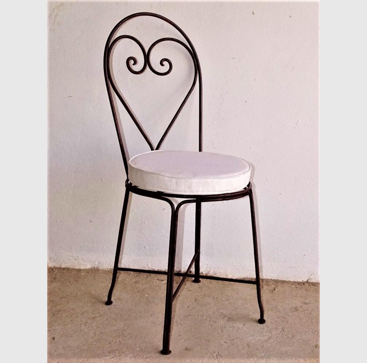 Chaise en Fer Forgé Modèle "Cœur"