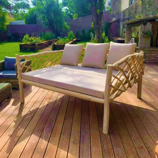 lit de repos en branches de teck, lit de repos en teck, mobilier en teck, lit en branches de teck, lit de jardin en teck, lit extérieur en teck, lit de repos naturel en teck, lit de repos en teck massif, mobilier d'extérieur en teck, lit de repos en bois de teck, lit en teck pour terrasse, lit de repos élégant en teck, lit de repos en teck avec matelas, mobilier en teck pour jardin, lit de repos en teck pour extérieur.
