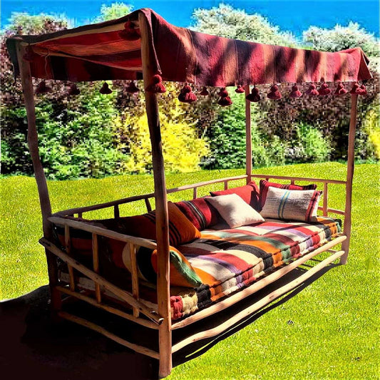 lit de repos en branches d'eucalyptus, lit de repos en bois d'eucalyptus, matelas pour lit de repos en eucalyptus, lit extérieur eucalyptus, lit de jardin en eucalyptus, mobilier en eucalyptus, lit de repos matelas inclus, lit en eucalyptus naturel, lit en branches d'eucalyptus, lit de repos avec matelas, mobilier d'extérieur eucalyptus, lit de jardin en bois d'eucalyptus, lit en eucalyptus avec matelas confort, mobilier en eucalyptus pour extérieur, lit de repos écologique en eucalyptus.