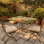 Table Carrée en Zellige Vert à Motif | Table de Jardin Artisanale | 130 × 130 × 75 cm | Pied Moderne Fixe en Fer Forgé | Installation Incluse