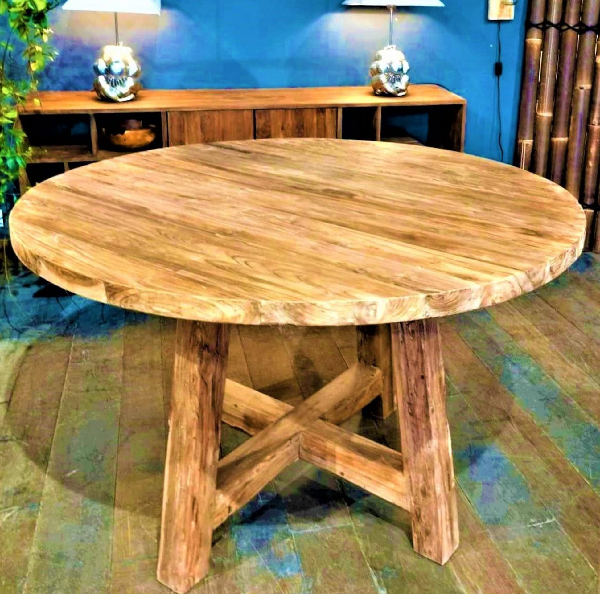 Table Ronde en Teck Andreas, design en teck recyclé, disponible en 130 cm et 150 cm, idéale pour jardin, terrasse ou salle à manger.