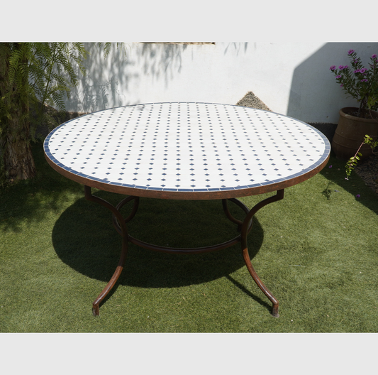 table en zellige, table en zellige marocain, table basse en zellige, vernir une table en zellige, table de jardin en zellige, table ronde en zellige, table en zellige ronde, table basse marocaine en zellige ,zellige marocain, zellige.