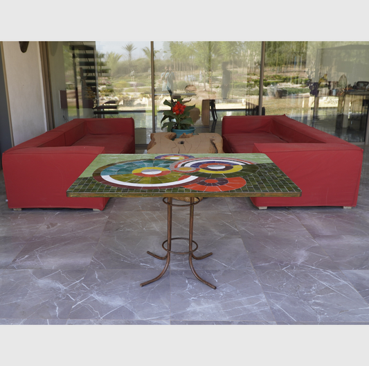 Table en zellige, table en zellige vert d'eau, pieds de fer forgé, fait à la main, artisan marocain,zellige rectangulaire,table mosaïque rectangulaire,table mosaique moderne.