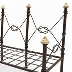 banquette fer forge tissus rouge blanc design artisanal et durable pour jardin