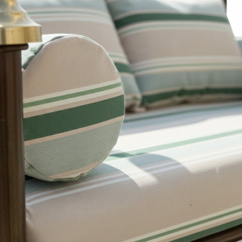 détails tissus outdoor vert blanc banquette jardin terrasse fer forge