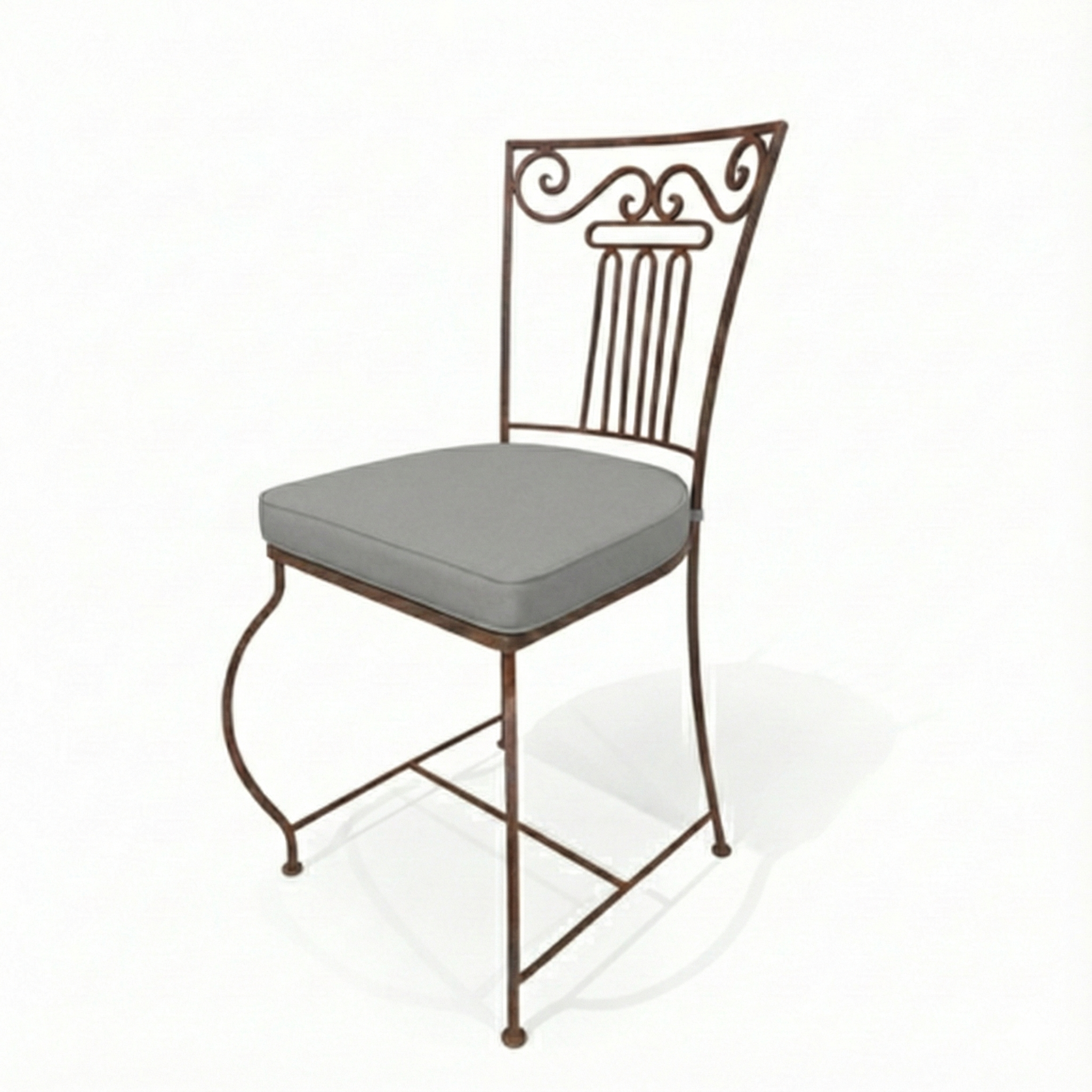 Chaise en fer forge moustache avec coussin gris en coton pour salon de jardin artisanal