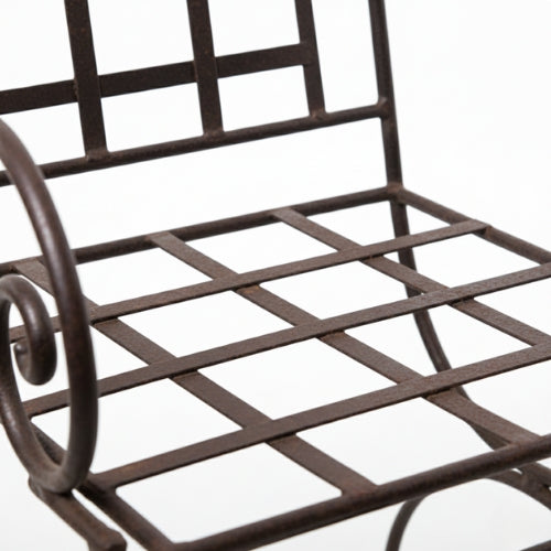 Detail de lassise du fauteuil en fer forge marina pour confort exterieur