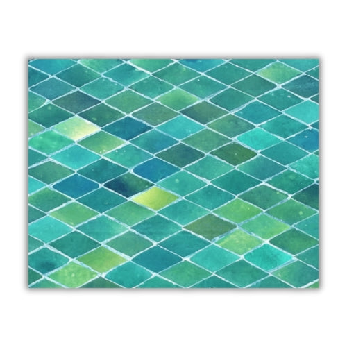 Détail du plateau en zellige marocain vert posé à la main montrant texture artisanale et nuances naturelles