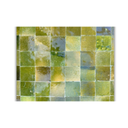 Détail du plateau en zellige marocain vert avec carreaux 5×5 cm et trou central pour parasol