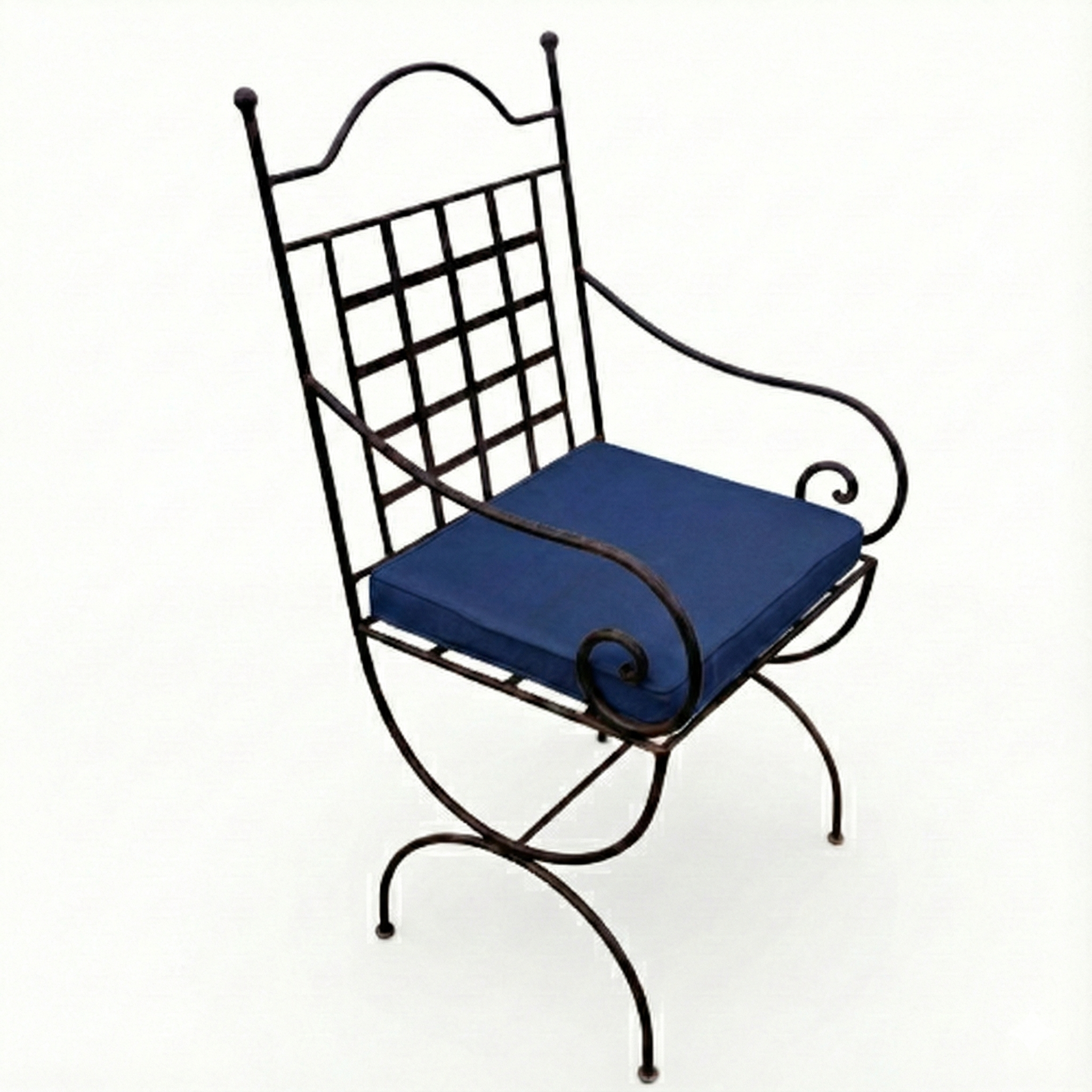 Fauteuil metal marina avec coussin bleu pour mobilier exterieur confortable