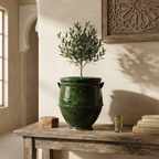 Petit pot en terre cuite émaillé vert Tamegroute – Artisanat marocain authentique pour intérieur et extérieur