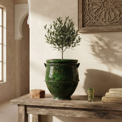 Petit pot en terre cuite émaillé vert Tamegroute – Artisanat marocain authentique pour intérieur et extérieur