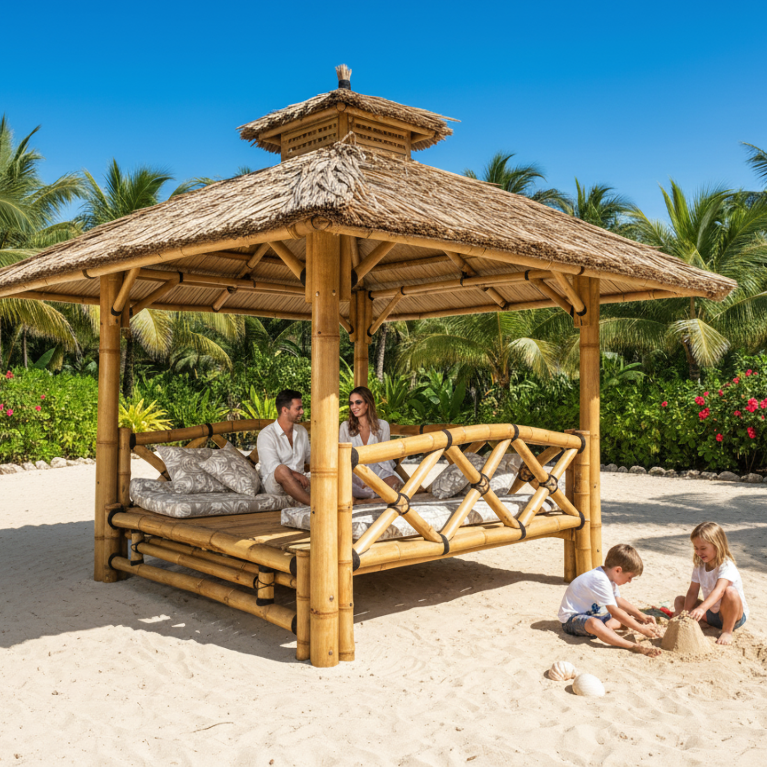 Gros plan sur le plancher bambou surélevé, plateforme stable et confortable typique des paillotes traditionnelles de Bali