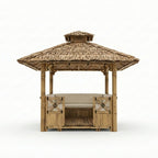 Paillote bambou avec banquettes offrant un espace repas extérieur familial et modulable