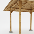 Vue intérieure de la paillote bambou aménagée en espace lounge avec mobilier et textiles naturels