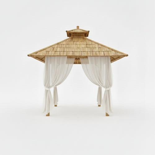Paillote bambou avec voilages blancs latéraux, lumière naturelle filtrée et espace détente extérieur apaisant