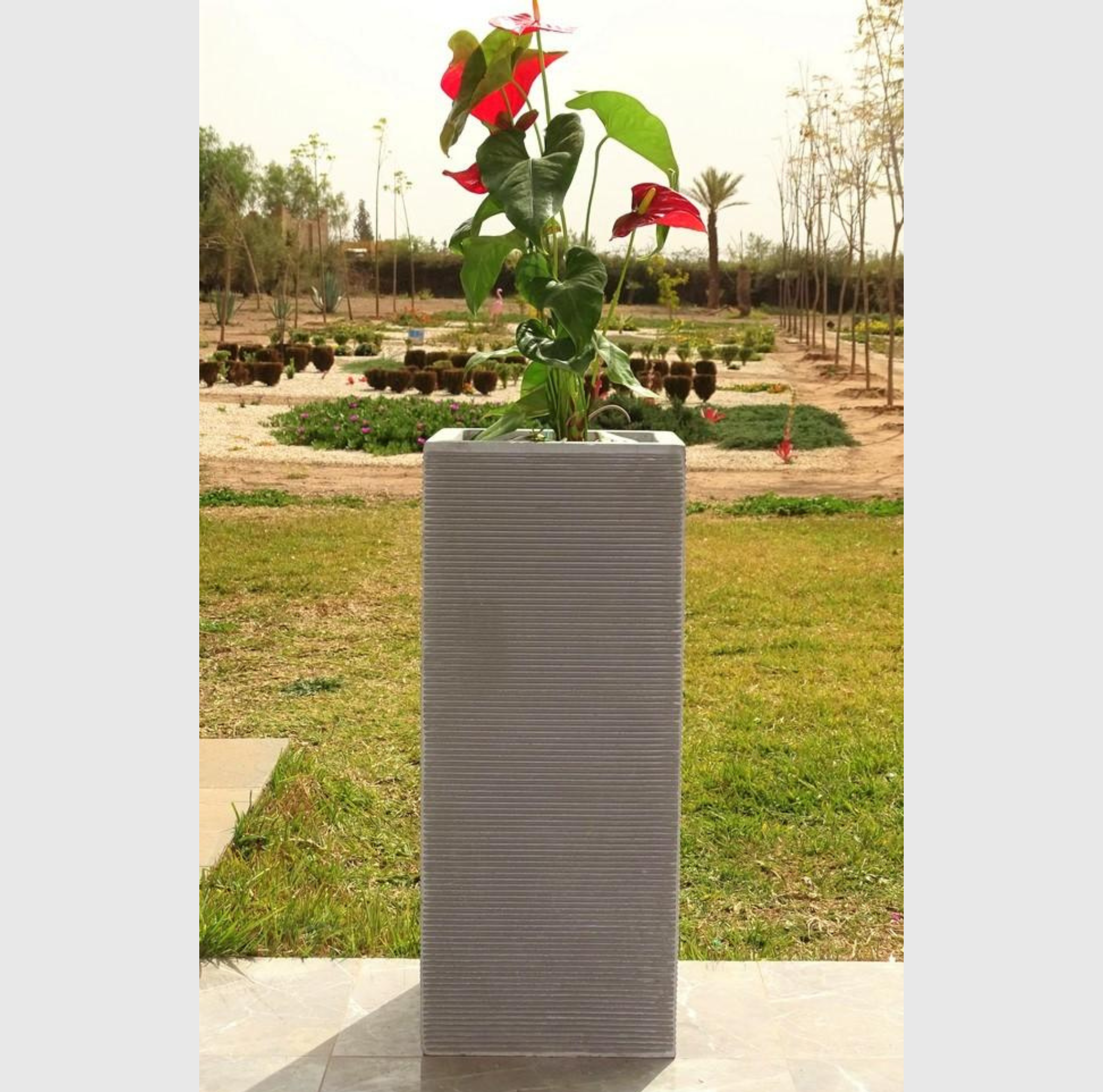 pot de jardin polystone gris format carre 35x35x80 cm usage exterieur