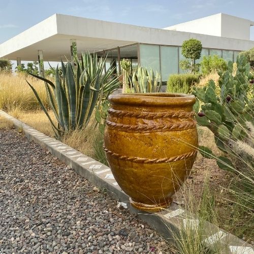 Pot en Terre Cuite Émaillé Jaune – Décoration Artisanale pour Jardin et Intérieur