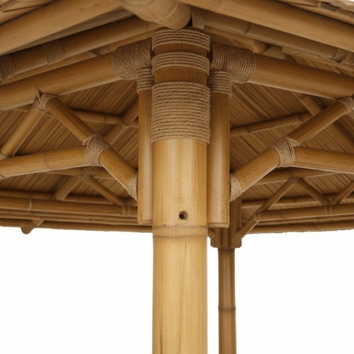 Structure ouverte de la paillote bambou favorisant circulation de l’air et confort thermique