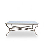 Table rectangulaire en zellige marocain blanc avec plateau artisanal posé à la main et pied pliable en fer forgé