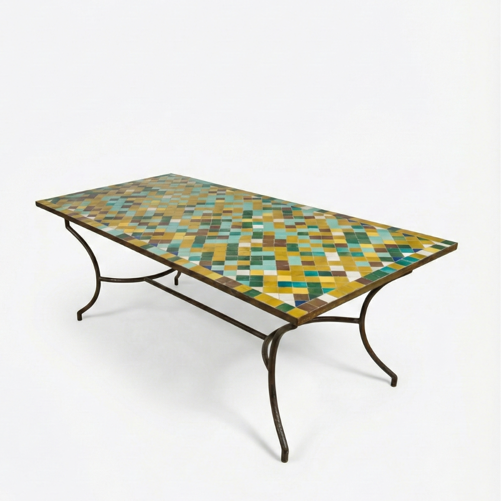 Table rectangulaire en mosaïque marocaine zellige multicolore avec pied fixe en fer forgé noir